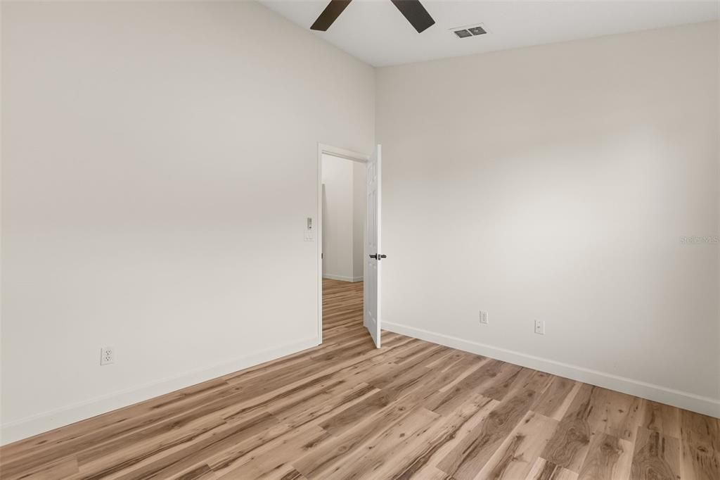 В аренду: $2,500 (2 спален, 2 ванн, 1661 Квадратных фут)