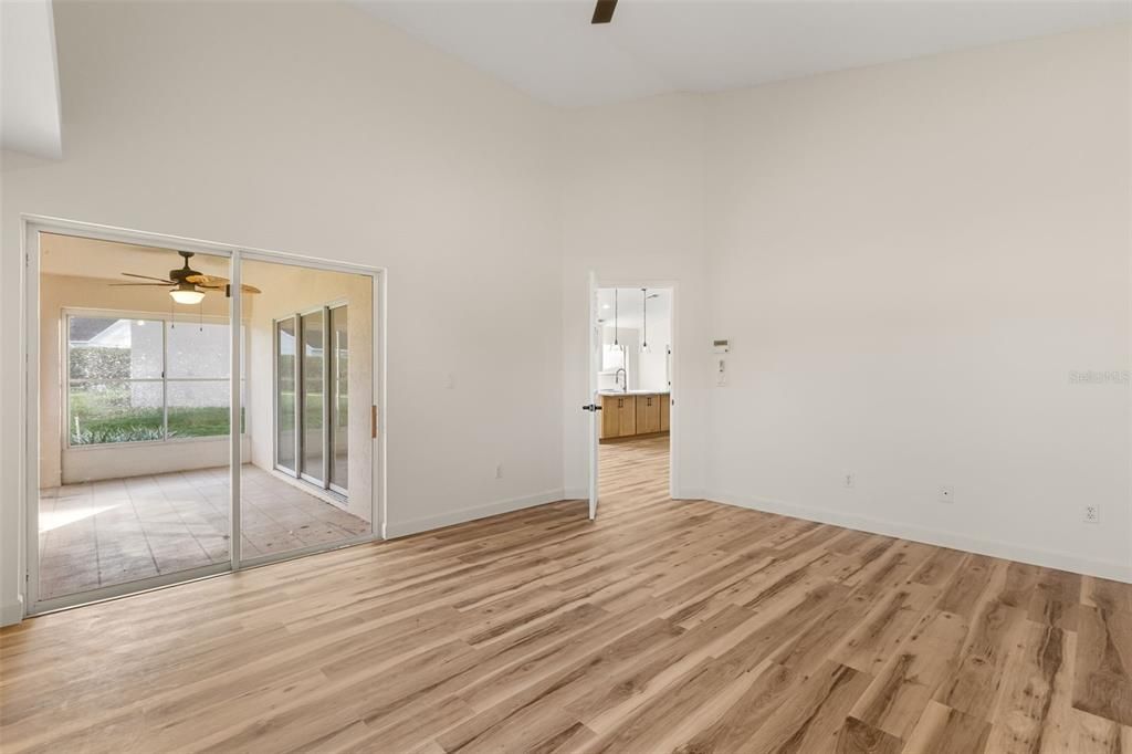 В аренду: $2,500 (2 спален, 2 ванн, 1661 Квадратных фут)