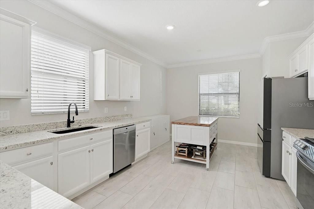 En Venta: $615,000 (3 camas, 2 baños, 1659 Pies cuadrados)