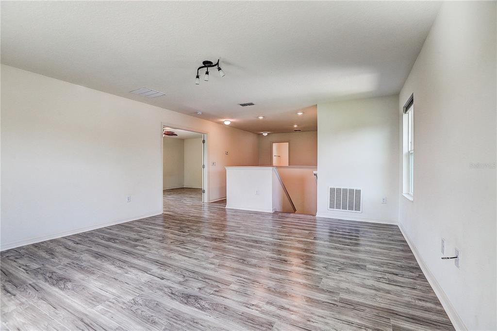 For Sale: $449,000 (3 beds, 2 baths, 2631 Square Feet)