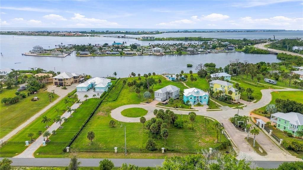 待售: $149,900 (0.12 acres)