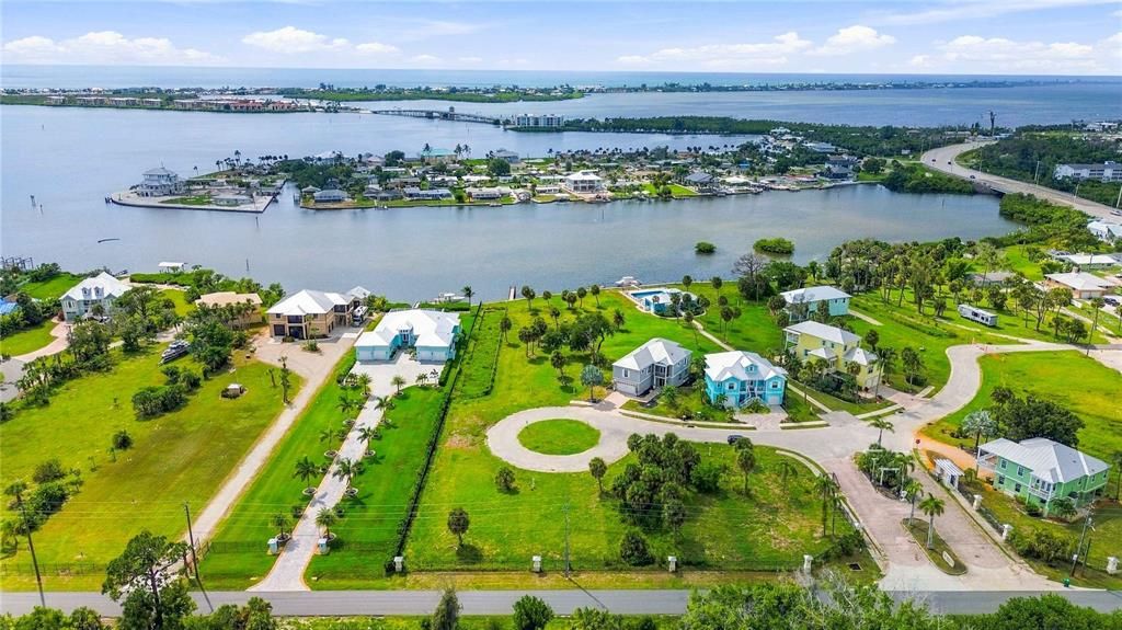 待售: $149,900 (0.12 acres)