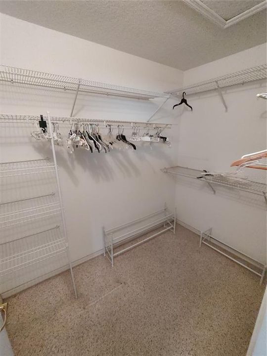 For Sale: $269,900 (2 beds, 2 baths, 1594 Square Feet)