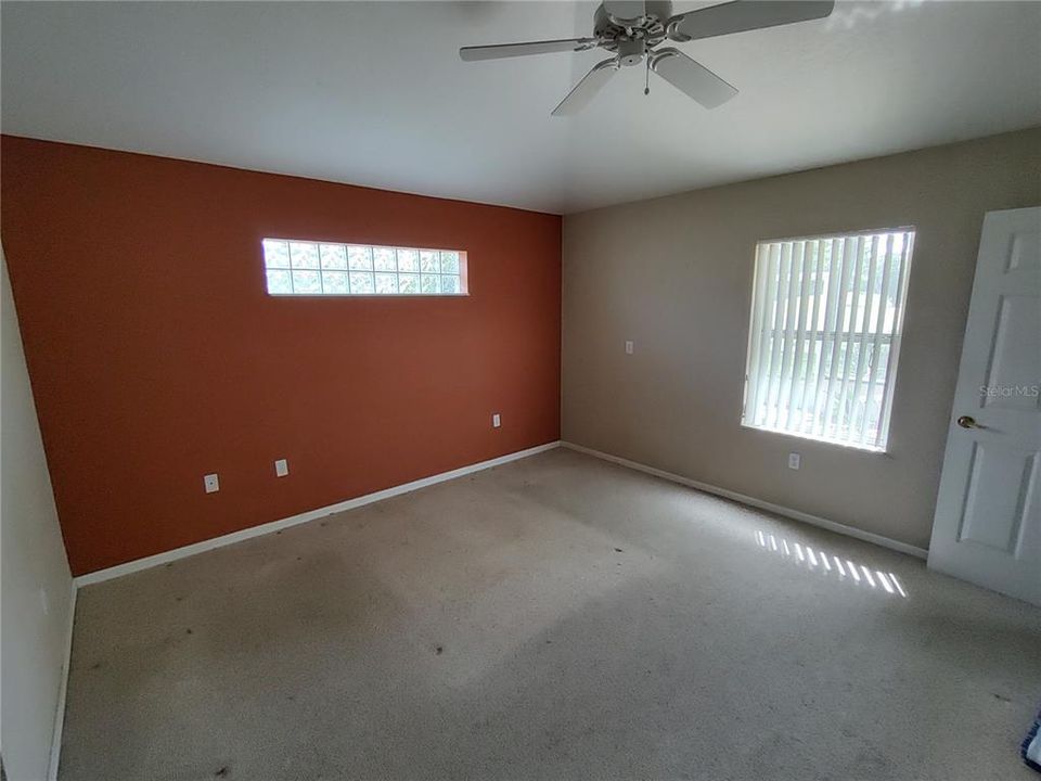 For Sale: $269,900 (2 beds, 2 baths, 1594 Square Feet)