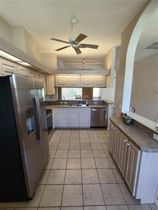 For Sale: $269,900 (2 beds, 2 baths, 1594 Square Feet)