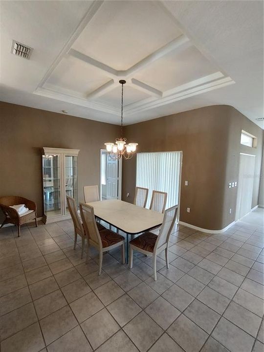 For Sale: $269,900 (2 beds, 2 baths, 1594 Square Feet)