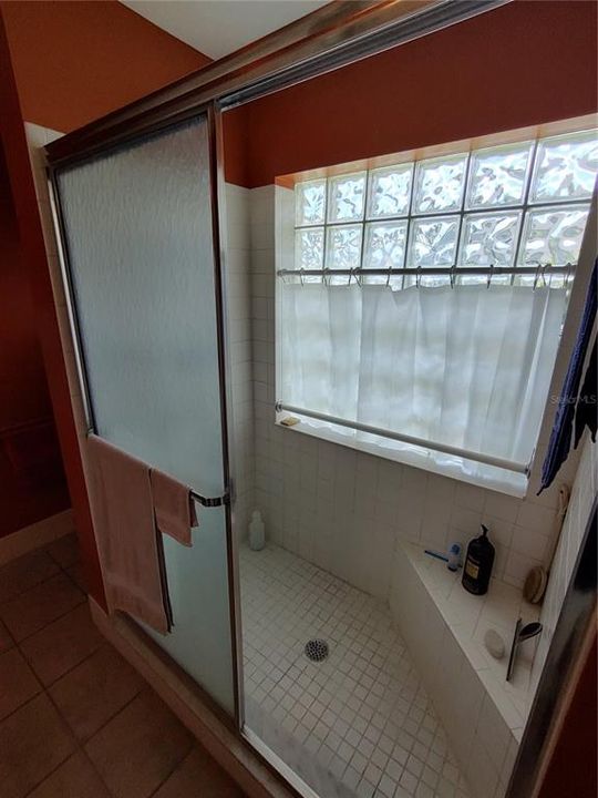 For Sale: $269,900 (2 beds, 2 baths, 1594 Square Feet)