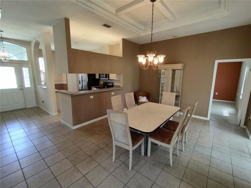 For Sale: $269,900 (2 beds, 2 baths, 1594 Square Feet)