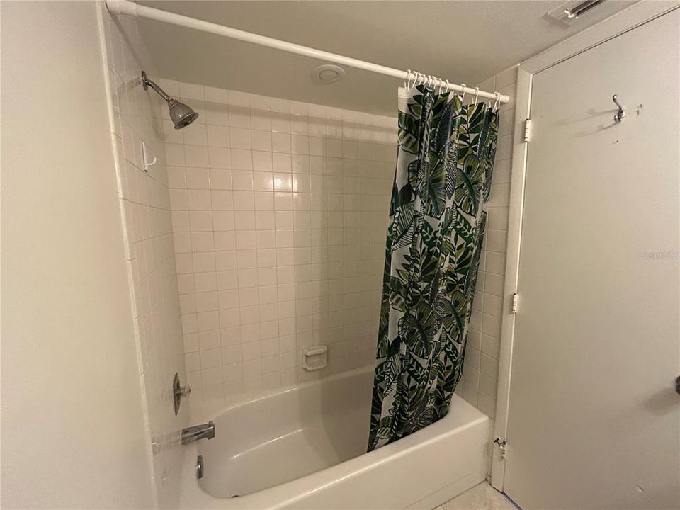 For Rent: $1,600 (2 beds, 2 baths, 1054 Square Feet)
