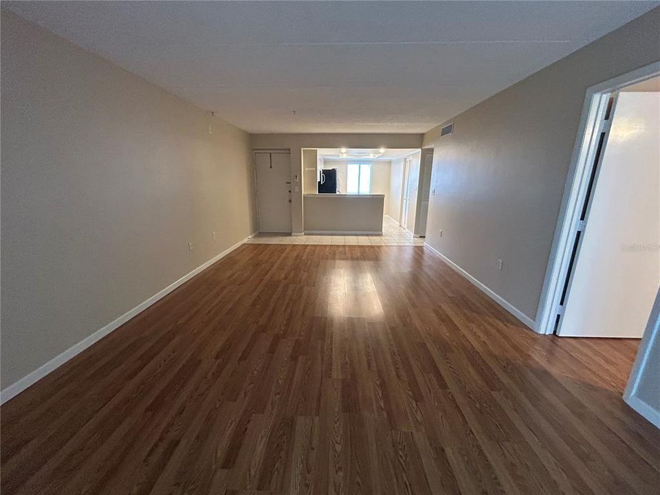 For Rent: $1,600 (2 beds, 2 baths, 1054 Square Feet)