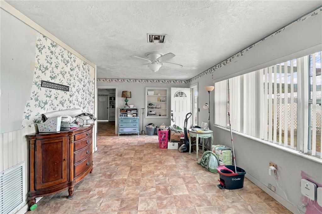 En Venta: $224,900 (2 camas, 2 baños, 1808 Pies cuadrados)