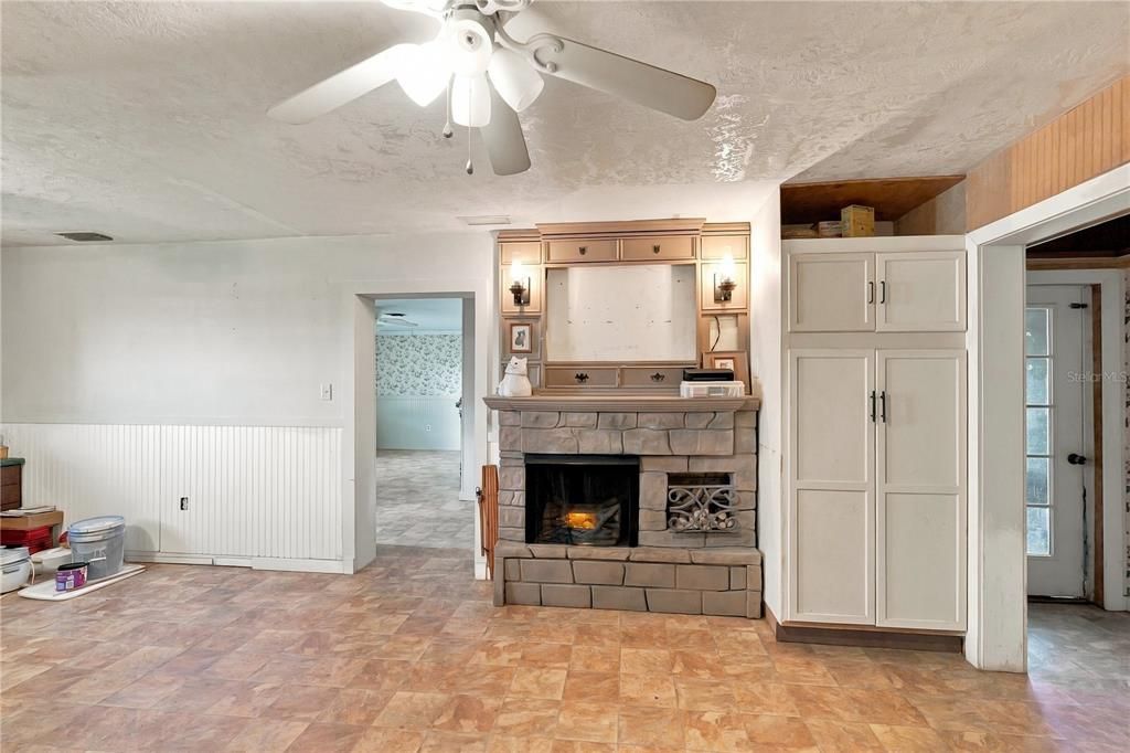 En Venta: $224,900 (2 camas, 2 baños, 1808 Pies cuadrados)