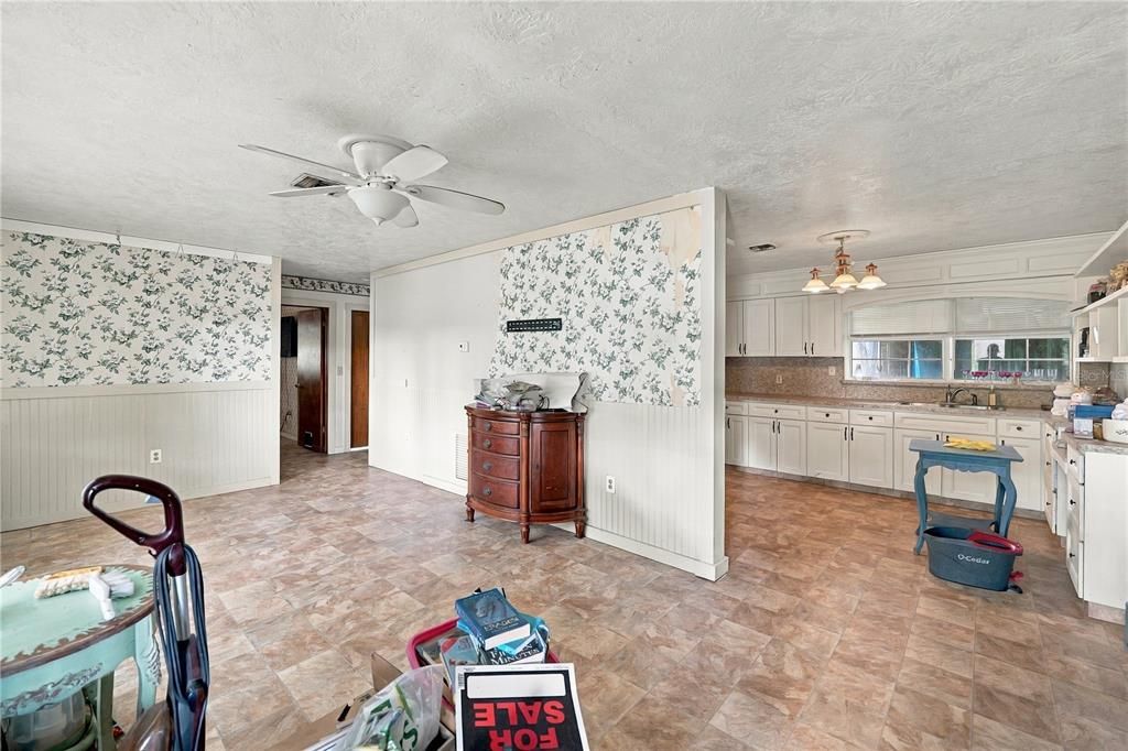 En Venta: $224,900 (2 camas, 2 baños, 1808 Pies cuadrados)