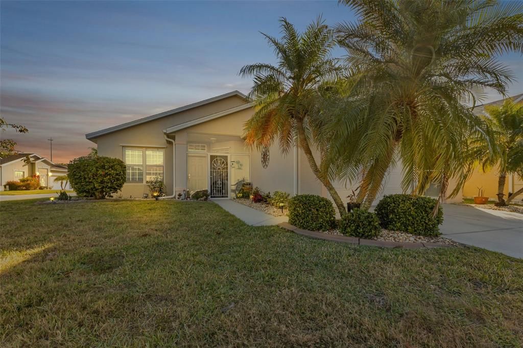 En Venta: $295,000 (2 camas, 2 baños, 1269 Pies cuadrados)