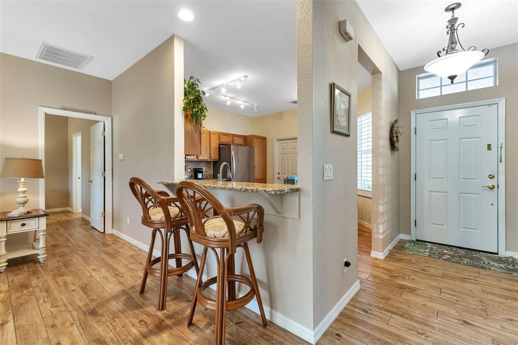 En Venta: $295,000 (2 camas, 2 baños, 1269 Pies cuadrados)