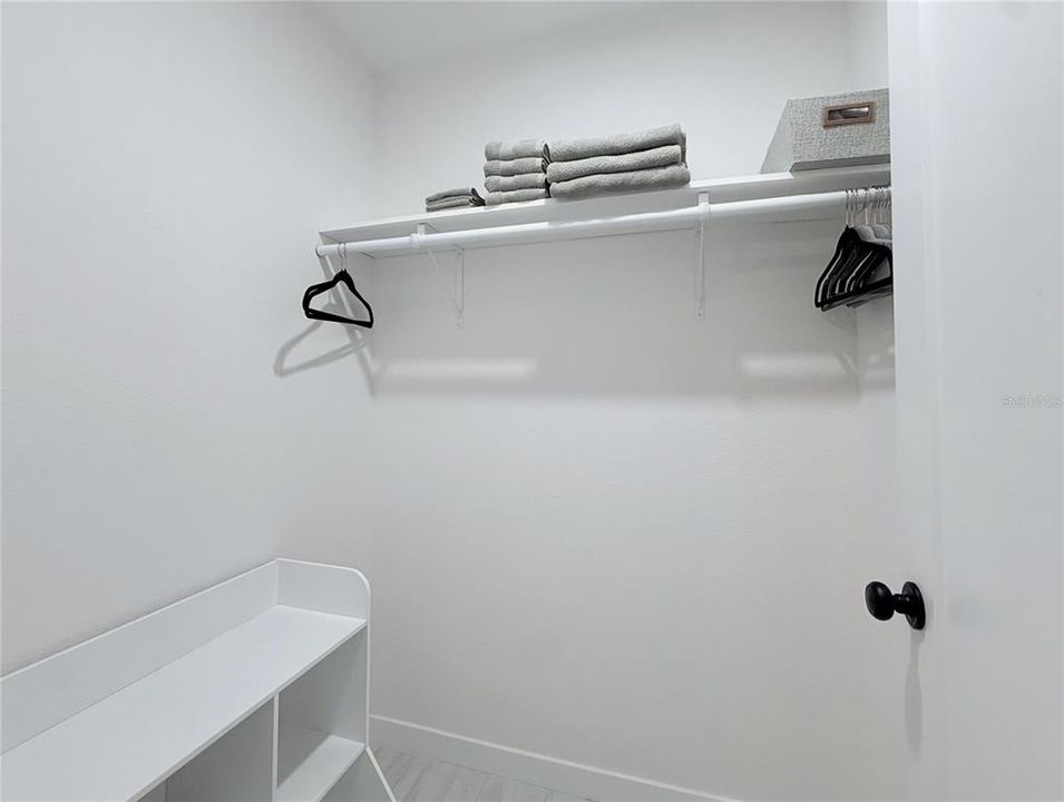 En Venta: $469,000 (0 camas, 0 baños, 2443 Pies cuadrados)