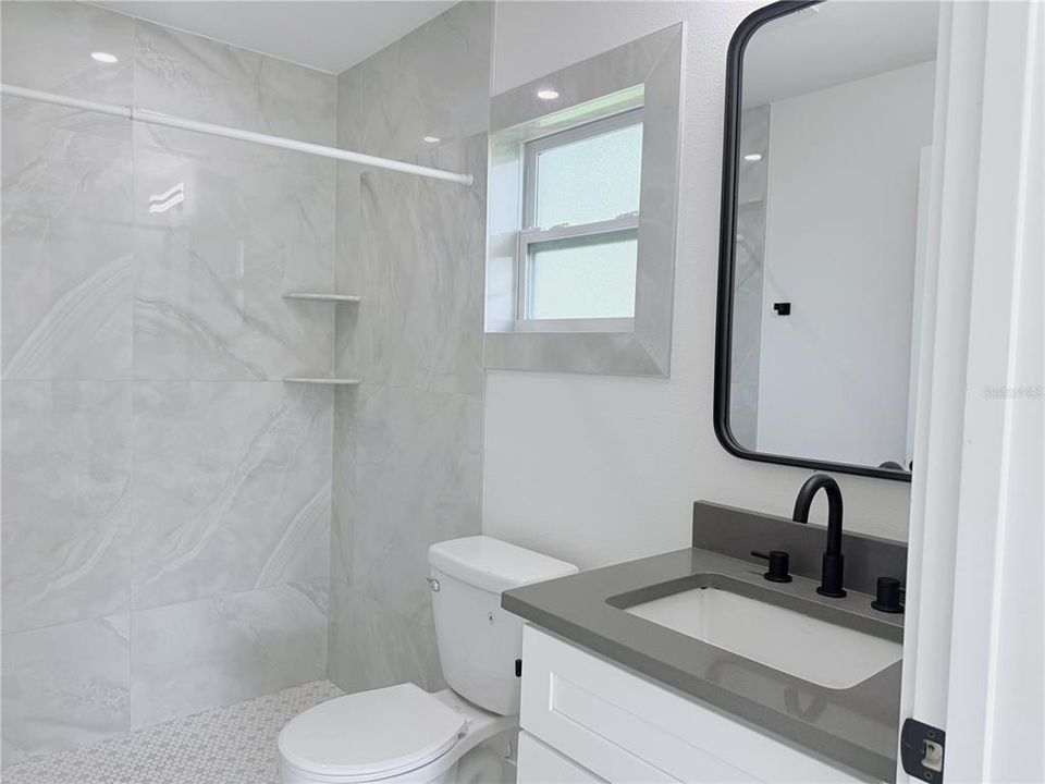 En Venta: $469,000 (0 camas, 0 baños, 2443 Pies cuadrados)