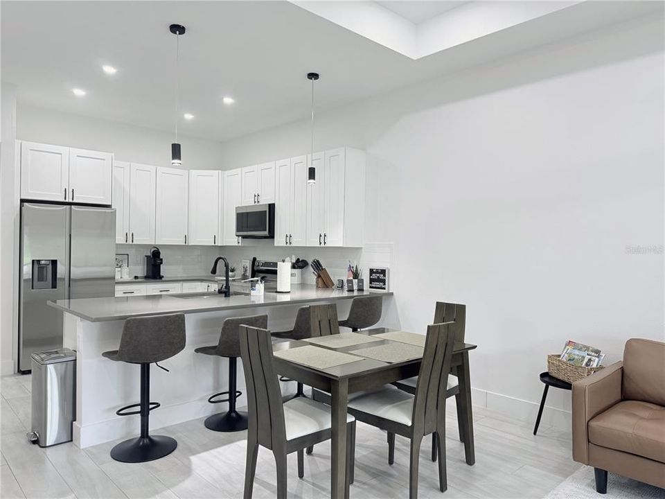 En Venta: $469,000 (0 camas, 0 baños, 2443 Pies cuadrados)
