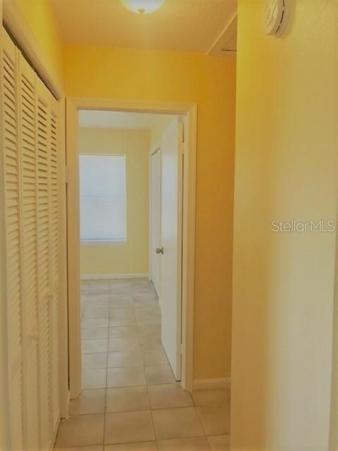 For Rent: $1,390 (2 beds, 1 baths, 862 Square Feet)