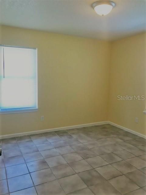 For Rent: $1,390 (2 beds, 1 baths, 862 Square Feet)