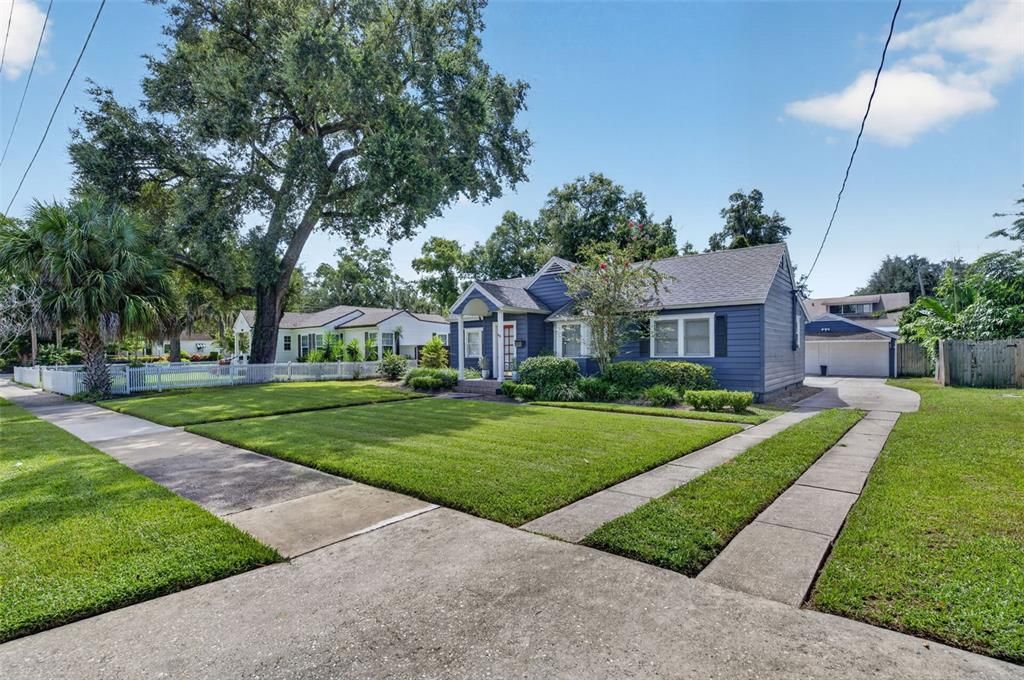 En Venta: $725,000 (4 camas, 3 baños, 1957 Pies cuadrados)