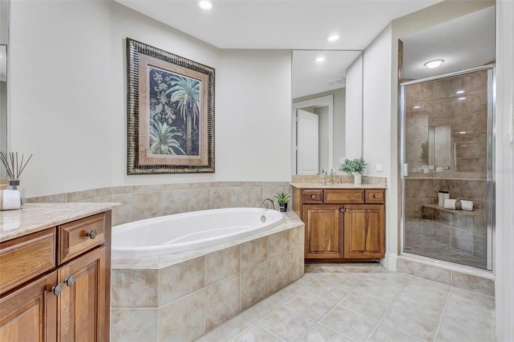 For Sale: $439,000 (2 beds, 2 baths, 1847 Square Feet)