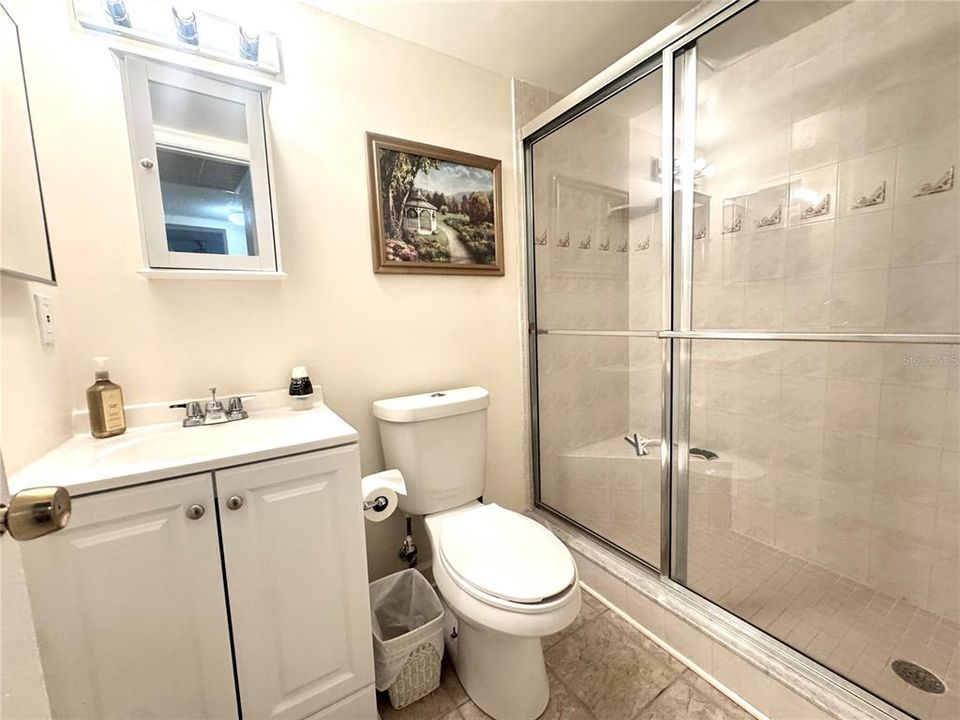 For Rent: $1,550 (2 beds, 1 baths, 820 Square Feet)