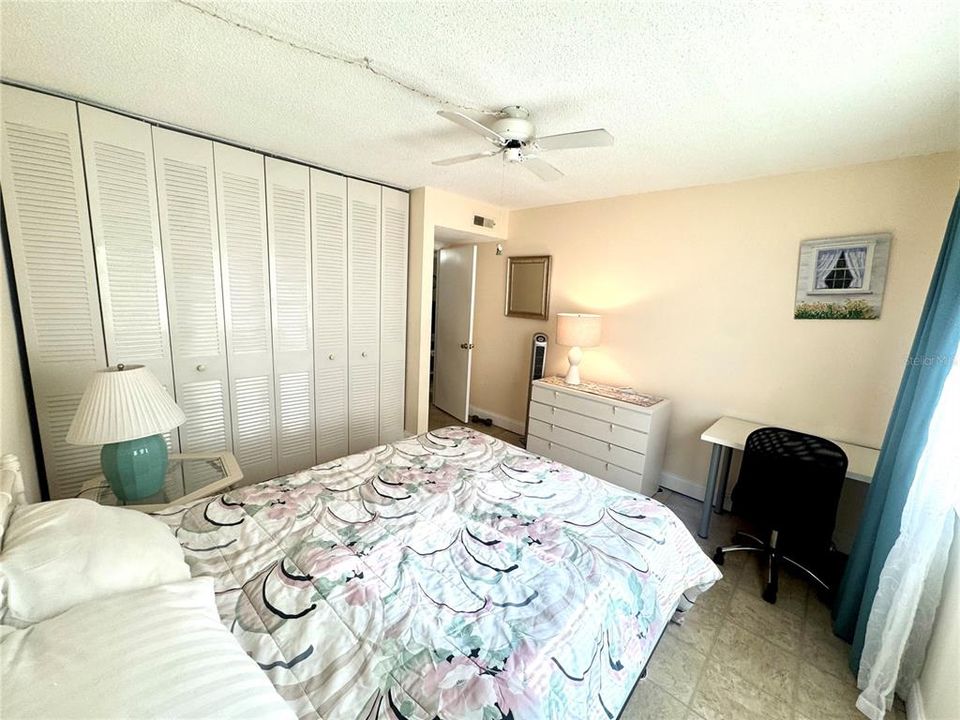 For Rent: $1,550 (2 beds, 1 baths, 820 Square Feet)