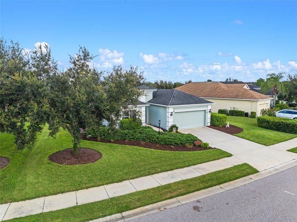 For Sale: $449,000 (3 beds, 2 baths, 2130 Square Feet)