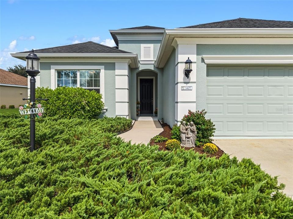 For Sale: $449,000 (3 beds, 2 baths, 2130 Square Feet)