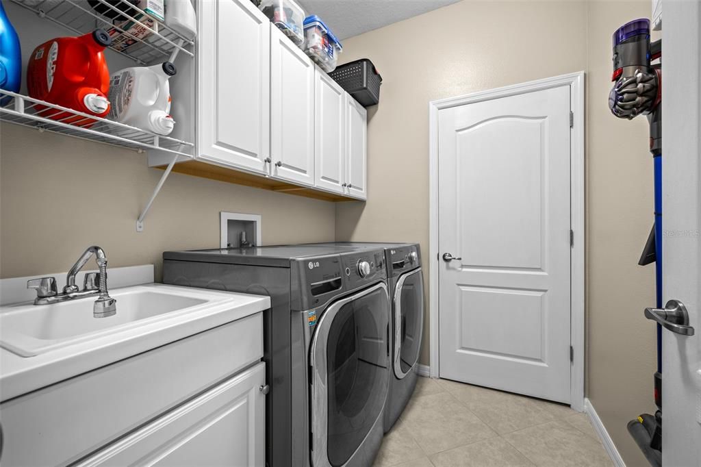 For Sale: $449,000 (3 beds, 2 baths, 2130 Square Feet)