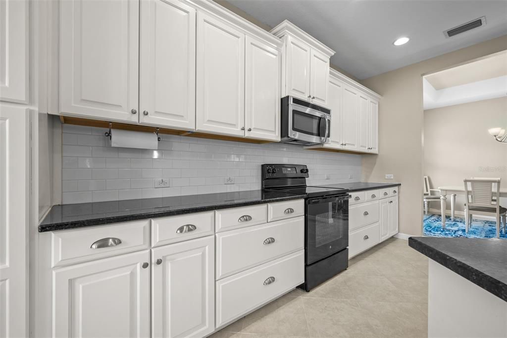 For Sale: $449,000 (3 beds, 2 baths, 2130 Square Feet)