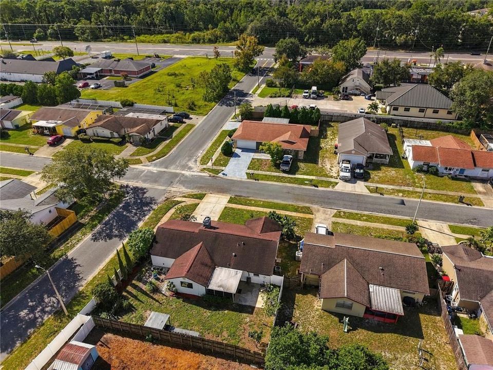 На продажу: $299,500 (2 спален, 2 ванн, 1168 Квадратных фут)