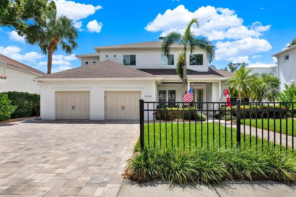 Vendido Recientemente: $1,999,000 (5 camas, 3 baños, 3819 Pies cuadrados)