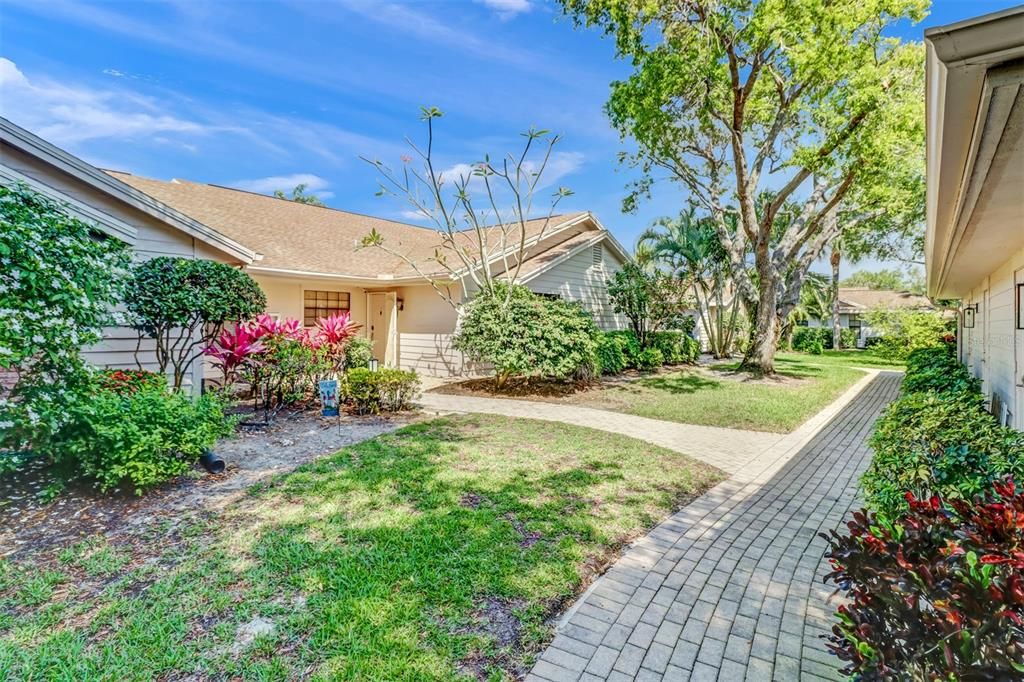 For Sale: $439,000 (2 beds, 2 baths, 1441 Square Feet)
