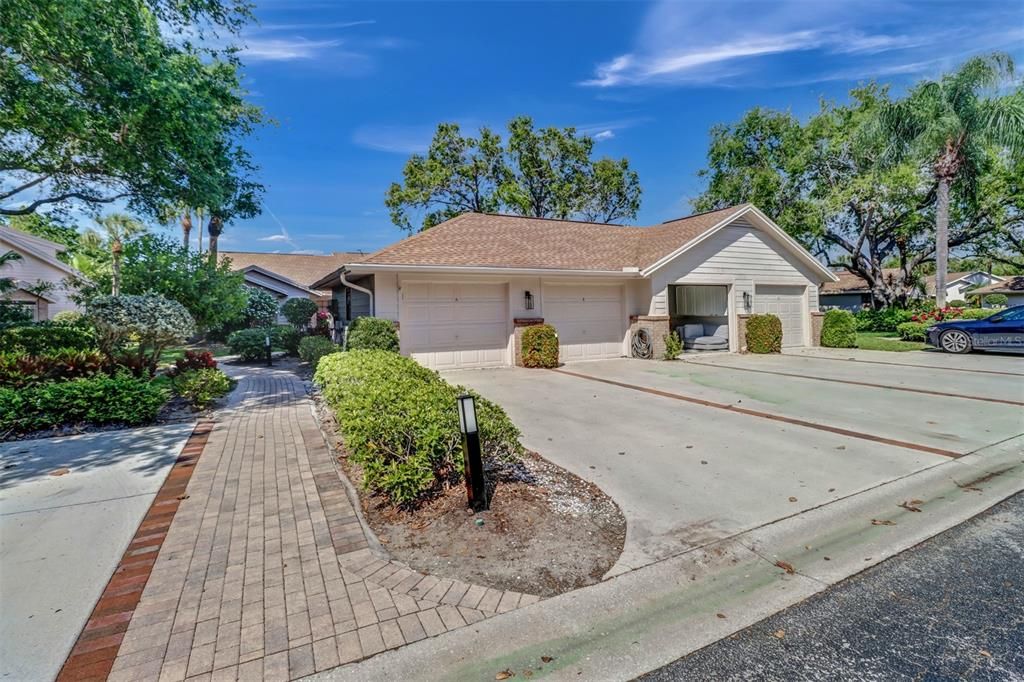 For Sale: $439,000 (2 beds, 2 baths, 1441 Square Feet)