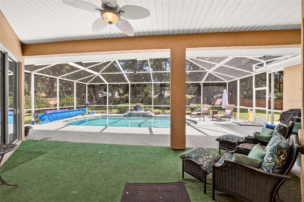 Activo con contrato: $439,900 (3 camas, 2 baños, 2030 Pies cuadrados)