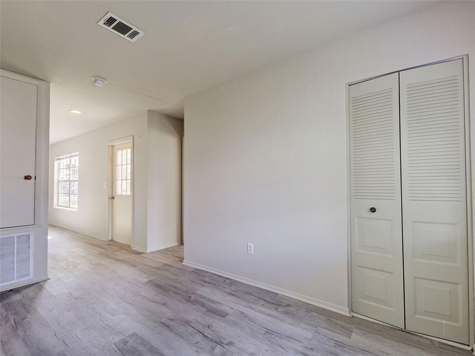 En Venta: $215,000 (2 camas, 2 baños, 998 Pies cuadrados)