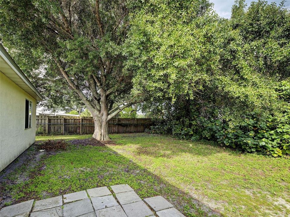 En Venta: $215,000 (2 camas, 2 baños, 998 Pies cuadrados)