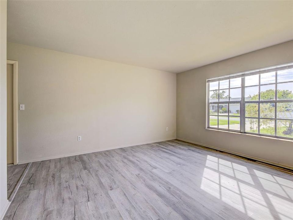 En Venta: $215,000 (2 camas, 2 baños, 998 Pies cuadrados)