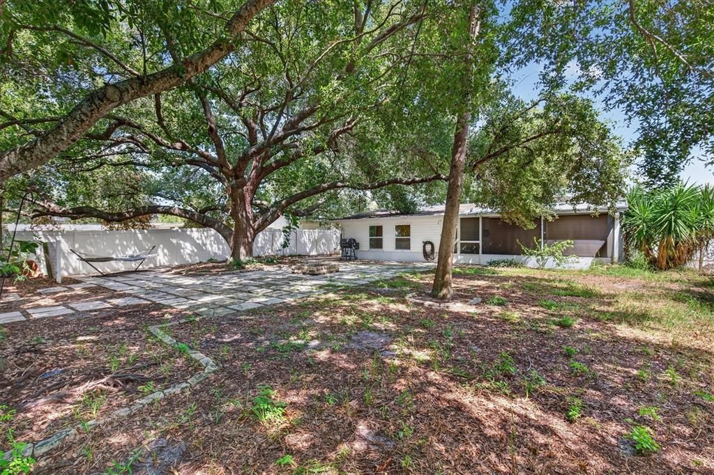 En Venta: $365,000 (3 camas, 2 baños, 1216 Pies cuadrados)