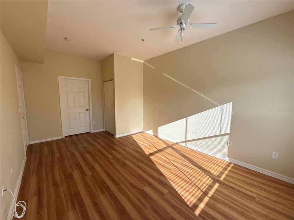 For Rent: $1,900 (4 beds, 3 baths, 1470 Square Feet)