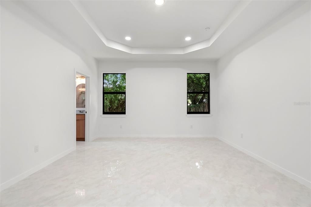 En Venta: $499,900 (3 camas, 2 baños, 1720 Pies cuadrados)
