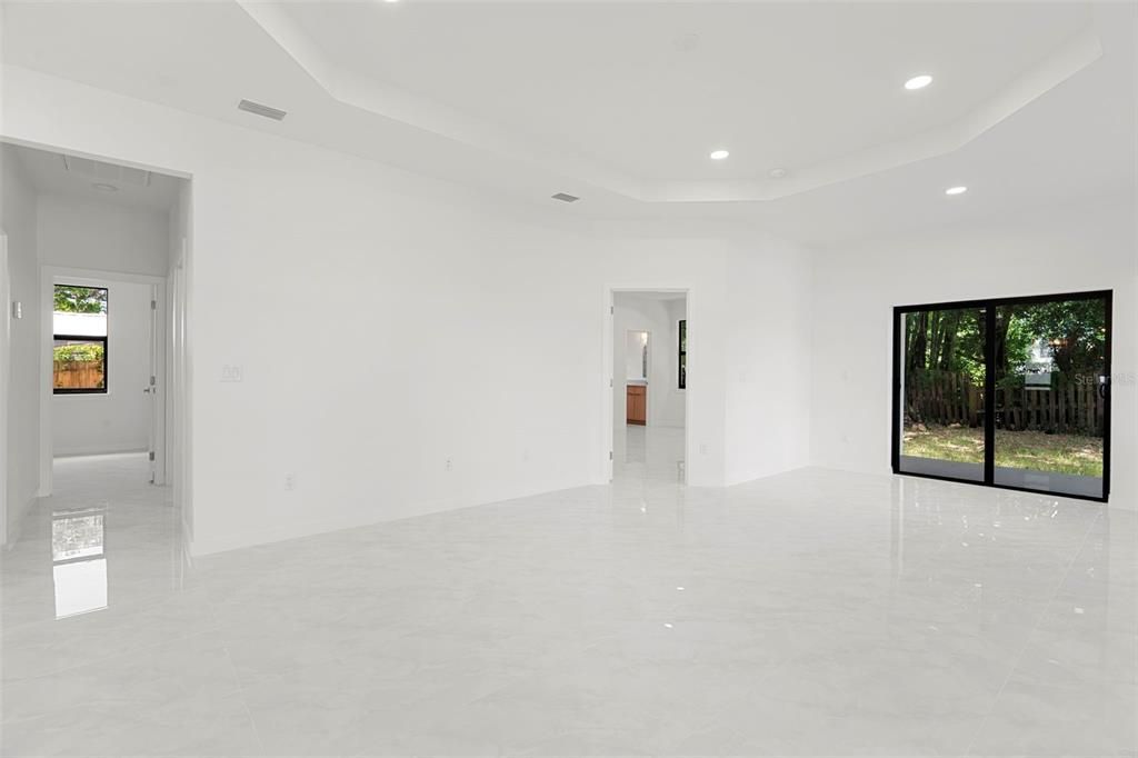 En Venta: $499,900 (3 camas, 2 baños, 1720 Pies cuadrados)