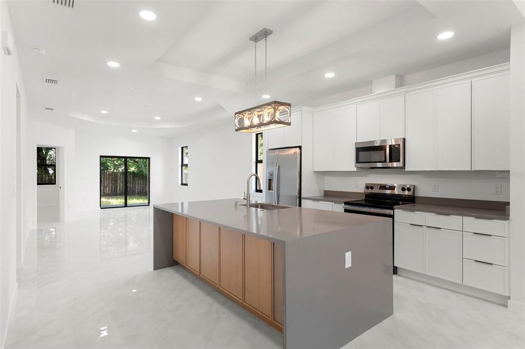 En Venta: $499,900 (3 camas, 2 baños, 1720 Pies cuadrados)