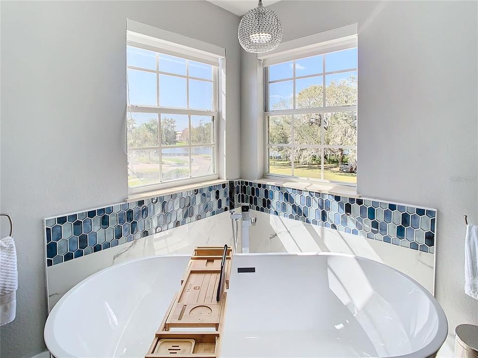 For Sale: $1,125,000 (5 beds, 3 baths, 3880 Square Feet)
