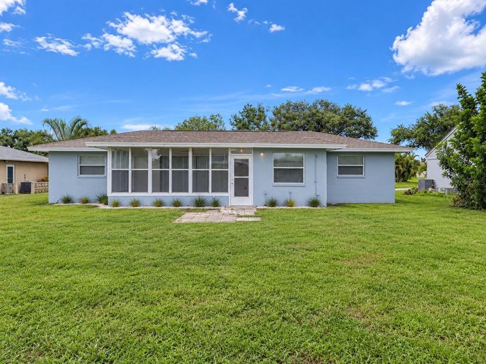 出租: $2,000 (2 贝兹, 2 浴室, 1354 平方英尺)