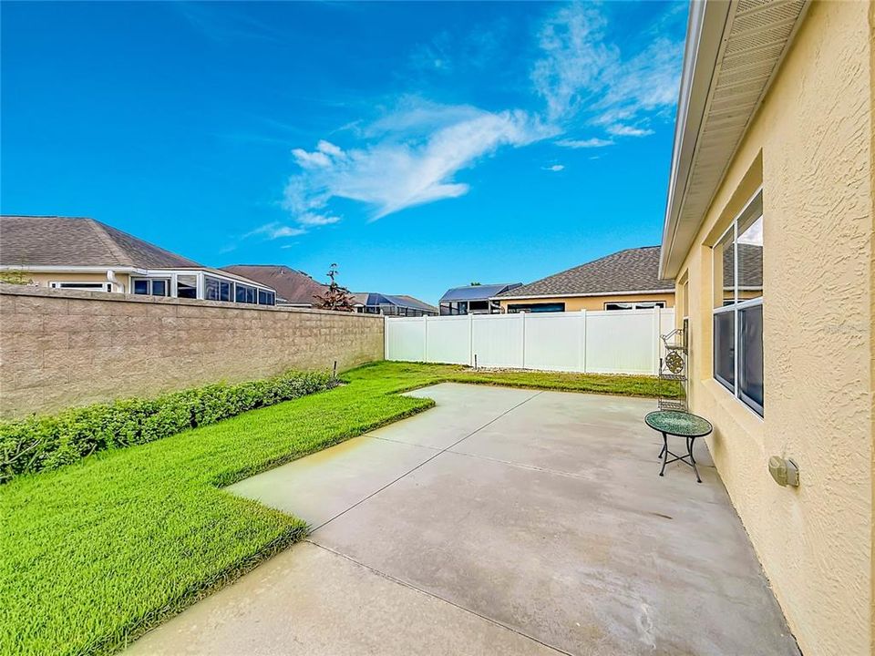 For Sale: $439,000 (3 beds, 2 baths, 1617 Square Feet)