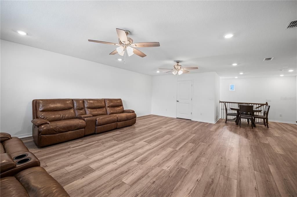 For Sale: $675,000 (4 beds, 3 baths, 3187 Square Feet)
