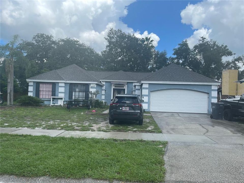 Active With Contract: $259,900 (3 beds, 2 baths, 1512 Square Feet)